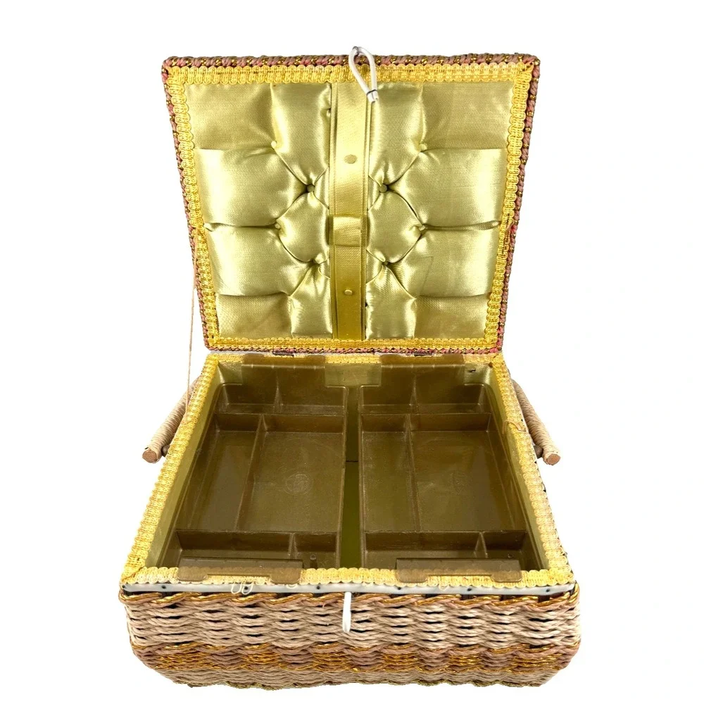 Vintage 1960's Woven Wicker Sewing Basket USB Japan 11.5